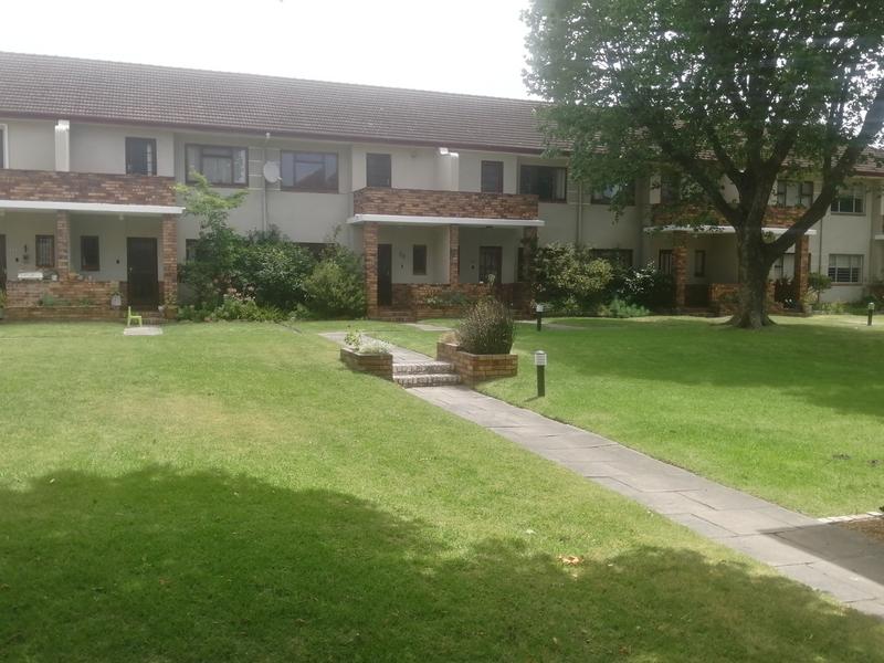 To Let 2 Bedroom Property for Rent in Kenilworth Western Cape